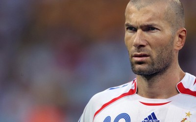 杏运体育热评-于帕梅卡诺这身体素质非人类